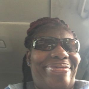 Meet your Posher, Della